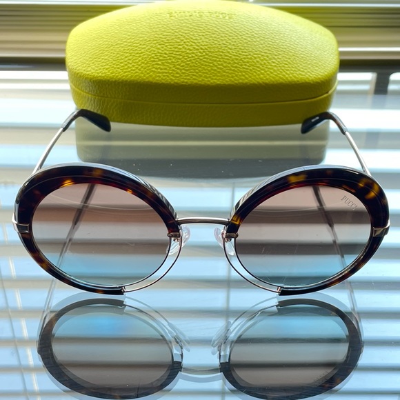 Emilio Pucci Sunglasses - Picture 2 of 16